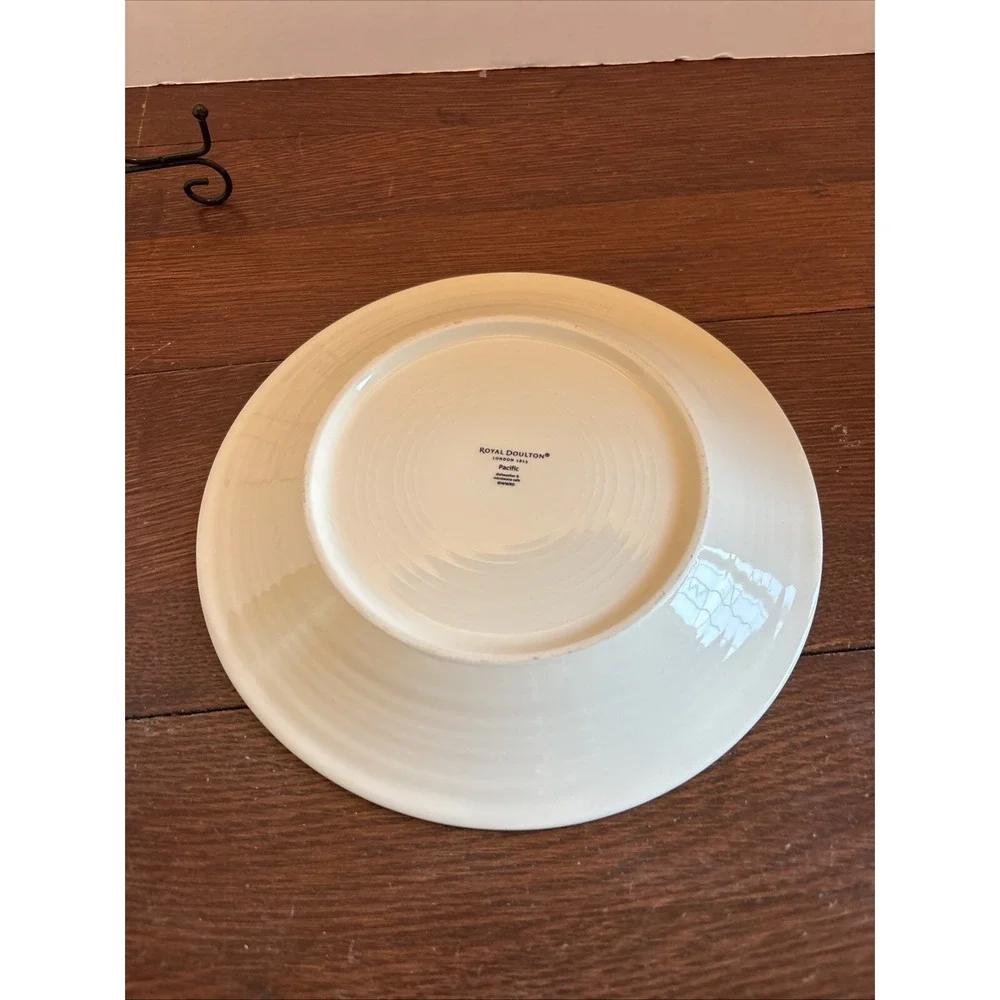 ROYAL DOULTON PACIFIC Plate 9 3/8